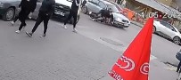 Sivas'ta Otomobil Ile Motosiklet Çarpisti, 2 Kisi Yaralandi Açiklamasi Kaza Ani Kamerada
