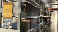 Yesilçam Senaristi Ayse Sasa'nin Kitaplari Cumhurbaskanligi Millet Kütüphanesi'ne Bagislandi