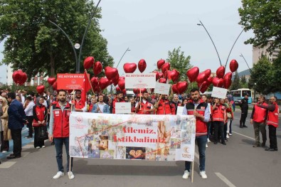 'Aile Istikbali' Için Yürüdüler