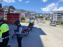 Alanya'da 5 Motosiklet Trafikten Men Edildi