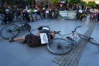 Bisikletliler Trafikte Farkindalik Için Sessiz Sürdü
