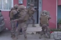 Bursa Cumhuriyet Bassavciligi 13 Ilde Düzenlenen Operasyonda 112 Süphelinin Yakalandigini Bildirdi