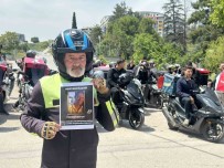 Bursa'da Motokuryeler Ata Emre Akman Için Kontak Kapatti