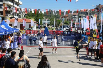 Büyüksehir Gençlik Festivali Basladi