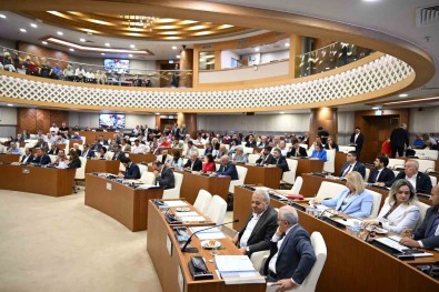 Antalya Büyüksehir Ve ASAT'in 2023 Mali Yili Kesin Hesaplari Oy Birligiyle Kabul Edildi