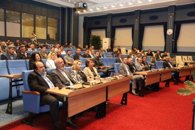 Büyüksehir'den 5 Belediyenin Personeline Stratejik Planlama Egitimi