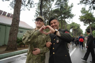 Engel Tanimayan Vatan Aski Açiklamasi 105 Engelli Vatandasin Asker Olma Hayali Gerçek Oldu