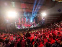 Erzurum'da 'TRT Sanatçilari Sehir Konserleri' Programina Yogun Ilgi