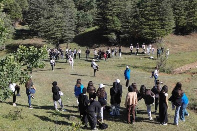 Genç Ilçesinde Doga Yürüyüsü Etkinligi