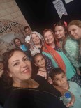 Sandikli Gönüllü Hanimlar Dernegi Tiyatro Ekibi Mardin'de Sahne Aldi
