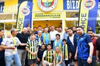 Aziz Yildirim Manisa'da Fenerbahçeliler Dernegi'ni Ziyaret Etti