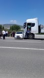 Bozüyük'te Kamyon Otomobile Çarpti Açiklamasi 2 Kisi Yaralandi