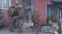 Çatilarda Böyle Kovaladilar...Bursa'da Zehir Tacirlerine Helikopter Destekli Sok Operasyon