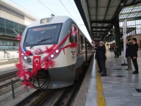 'Tenezzüh Treni', 90 Yil Sonra 'Tuz Ekspresi' Olarak Çankiri Seferlerine Basladi Haberi