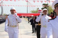 Atatürk'ü Temsil Eden Bayrak Karaya Çikti