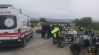 Viraji Alamayan Motosiklet Su Kanalina Çarpti Açiklamasi 1 Ölü, 1 Yarali