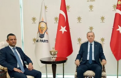 Başkan Erdoğan-Özel görüşmesi sona erdi: Gündem 'Yeni Anayasa' ve terörle mücadele