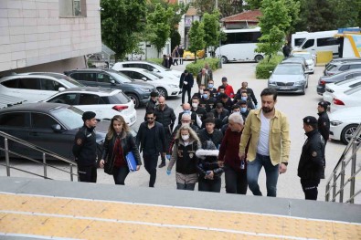 Eskisehir Merkezli Yapilan Fuhus Operasyonunda 7 Süpheli Adliye Sevk Edildi