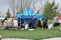 Kars'ta Üniversite Ögrencileri Israil Zulmüne Karsi Eylem Baslatti