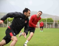 Sivasspor'da Neseli Idman