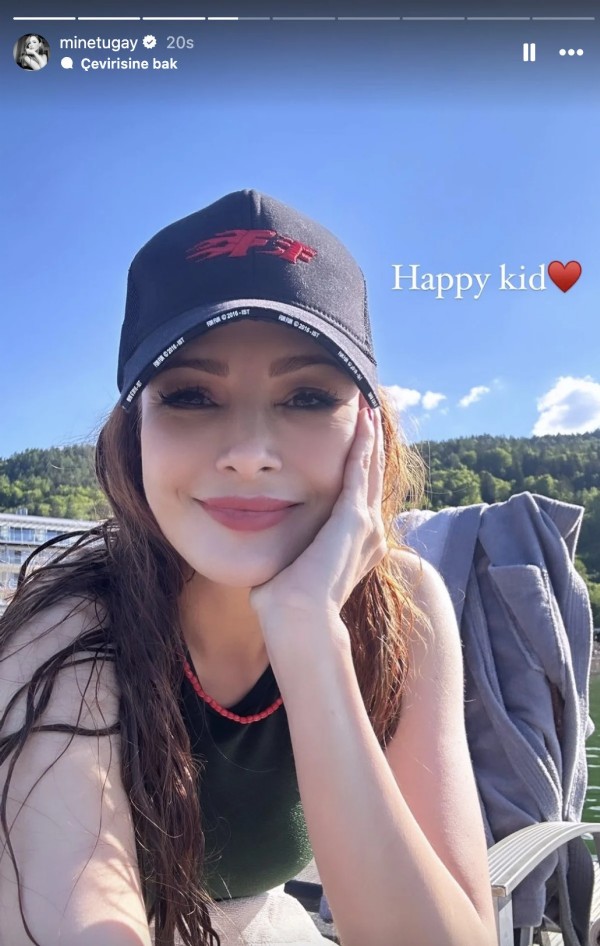 Ünlü oyuncu -15'te göle girdi!