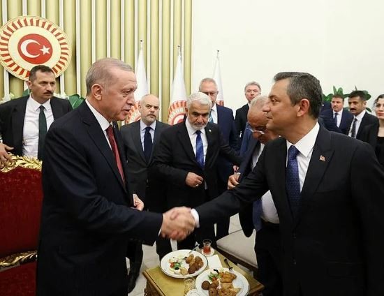 Gözler Başkan Erdoğan ve Özgür Özel görüşmesinde! Gündem 'Yeni Anayasa' ve terörle mücadele
