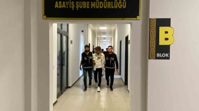 Birlikte Alkol Aldiklari Genç Kizi, Cinsel Iliski Teklifini Kabul Etmeyince Boynuna Ip Baglayip Öldürdü