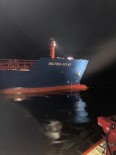 Çanakkale Bogazi'ndan Geçen Tanker Makine Arizasi Yapti