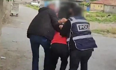 'Evden Hirsizlik' Suçundan Araniyordu, Polisten Kaçamadi