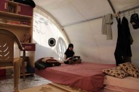 Çadirda Çalisarak Bursluluk Sinavinda 500 Tam Puan Alan Depremzede Ögrencinin Hayali Yazilim Mühendisi Olmak