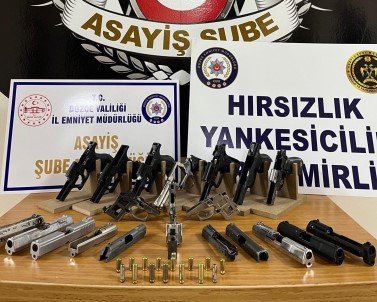 Düzce'de 38 Bin 660 Sahis Sorgulandi, Aranan 59 Kisi Yakalandi
