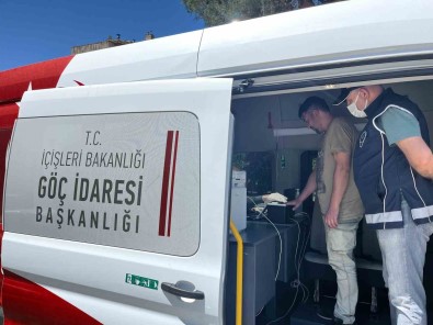 Eskisehir'deki Mobil Göç Noktasi'nda Bin 577 Yabancinin Kimlik Bilgileri Sorgulandi