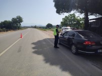 Jandarmadan Trafik Denetimi Açiklamasi 74 Araca Ceza