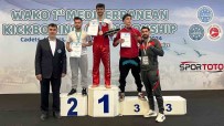 Körfezli Burak, 1. Akdeniz Kick Boks Sampiyonu Oldu
