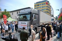 Trabzon'dan Filistin'e Yardim Tirlari Yola Çikti
