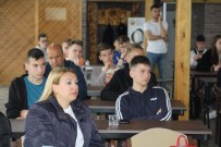 Yabanci Ögrencilere Ormancilik Faaliyetleri Anlatildi