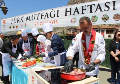 Amasya'da Hedef Sehzade Kebabini Tescilletip Restoran Menülerine Eklemek