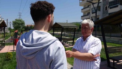 Borçlarini Ödemek Için Telefonunu Satmak Istedi, Dolandirildi