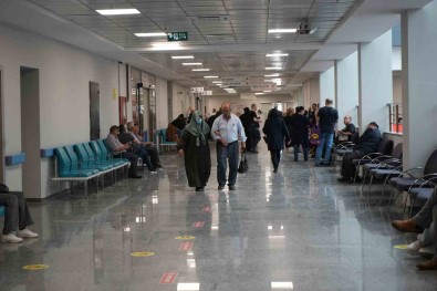 Ilk 3 Ayda 120 Bin Kisinin Randevuya Gitmedigi Samsun'da 'Onay' Uyarisi