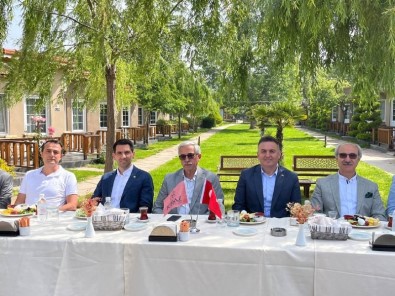 Kyzikos'taki 15 Bin Kisilik Antik Tiyatro Erdek Turizmine Kazandirilacak