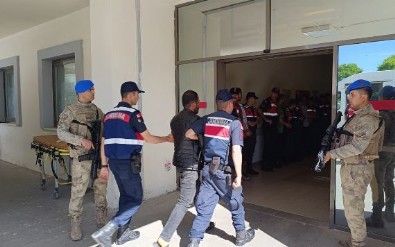 Tarihi eser kaçakçılarına 5 ilde operasyon: 13 gözaltı