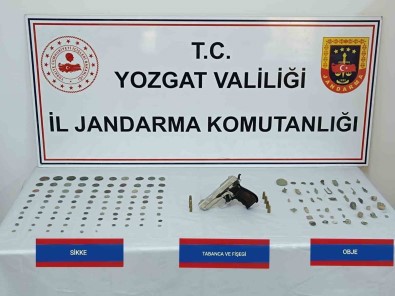 Yozgat'ta Roma Dönemi Ait 96 Sikke Ve 44 Obje Ele Geçirildi
