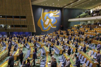 BM Genel Kurulu, 11 Temmuz'u 'Srebrenitsa Soykirimi'ni Anma Günü' Ilan Etti