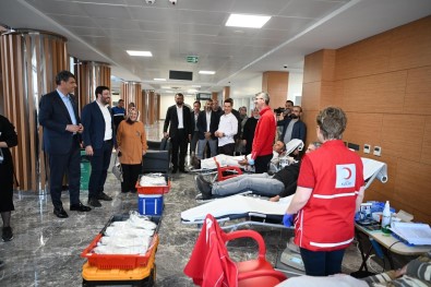 Personelden 8. Kan Ve Kök Hücre Bagisi