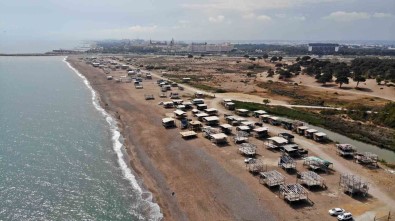 Denize Sifir, 5 Yildizli Otellere Komsu Çardaklarin Son Turizm Sezonu