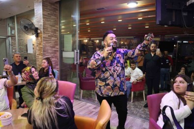 Sarkici Hüseyin Kagit, Kozan Cigerine Hayran Kaldi