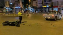 Sürat Motoru Ile Kamyonet Çarpisti Açiklamasi 1 Yarali Haberi