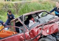 Bursa’da can pazarı! İki otomobil çarpıştı, biri dereye uçtu: 5 yaralının hayati tehlikesi var