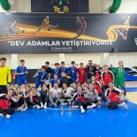 Futsal Il Birinciligi Turnuvasinda Mazidagi Anadolu Lisesi 2 Kategoride Sampiyon Oldu
