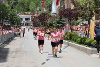 Hakkari'de Postacilar Yaristi